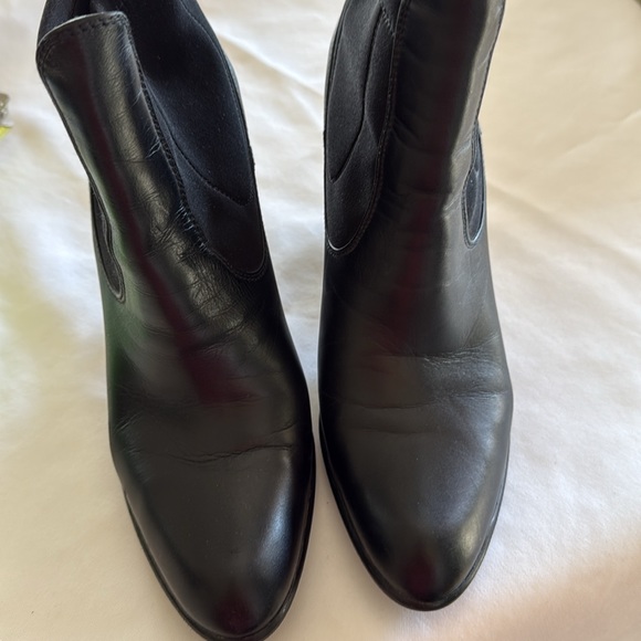 Stuart Weitzman boots - Picture 2 of 5
